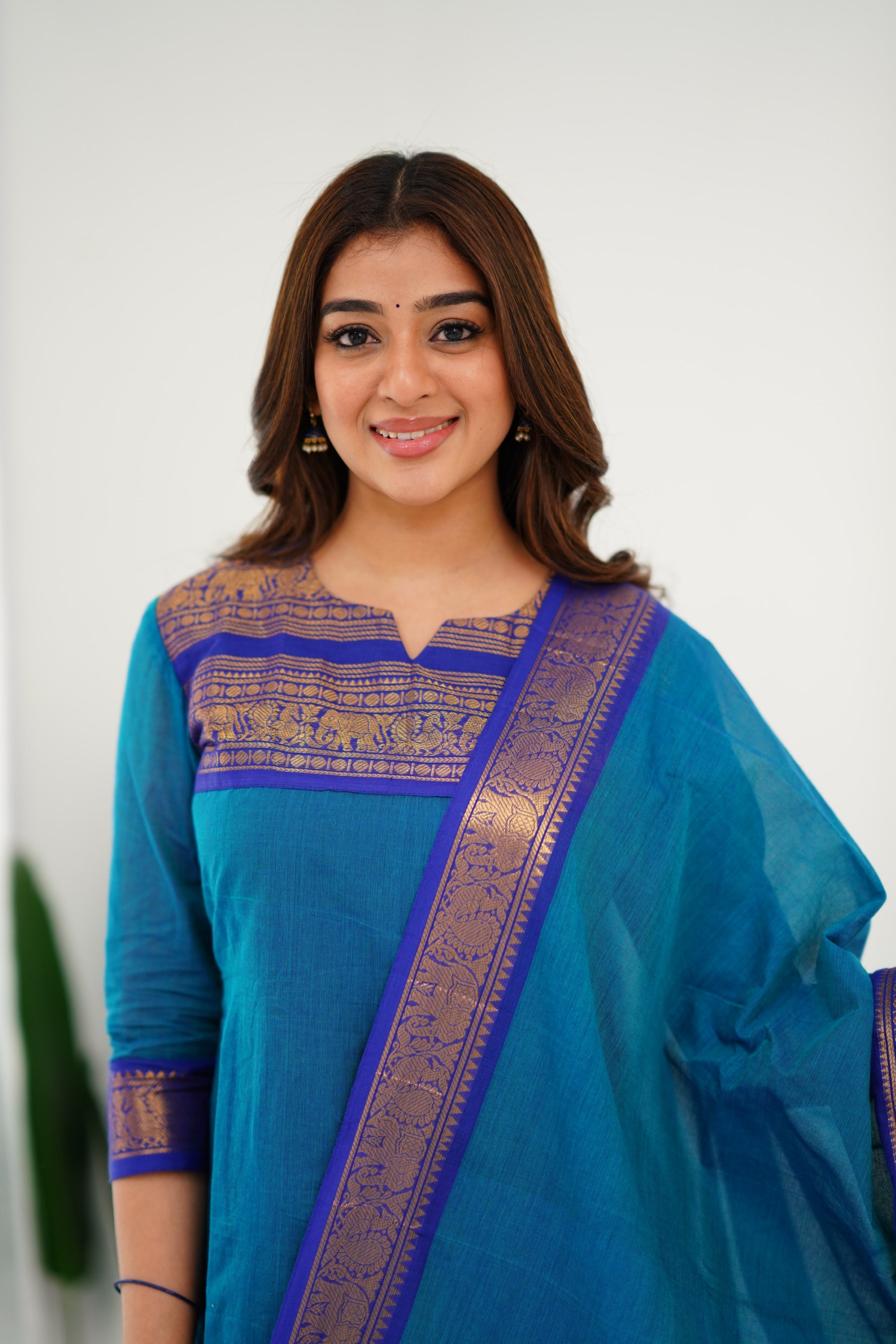 Meera Heavy Jequard Suit Set & Dupatta.