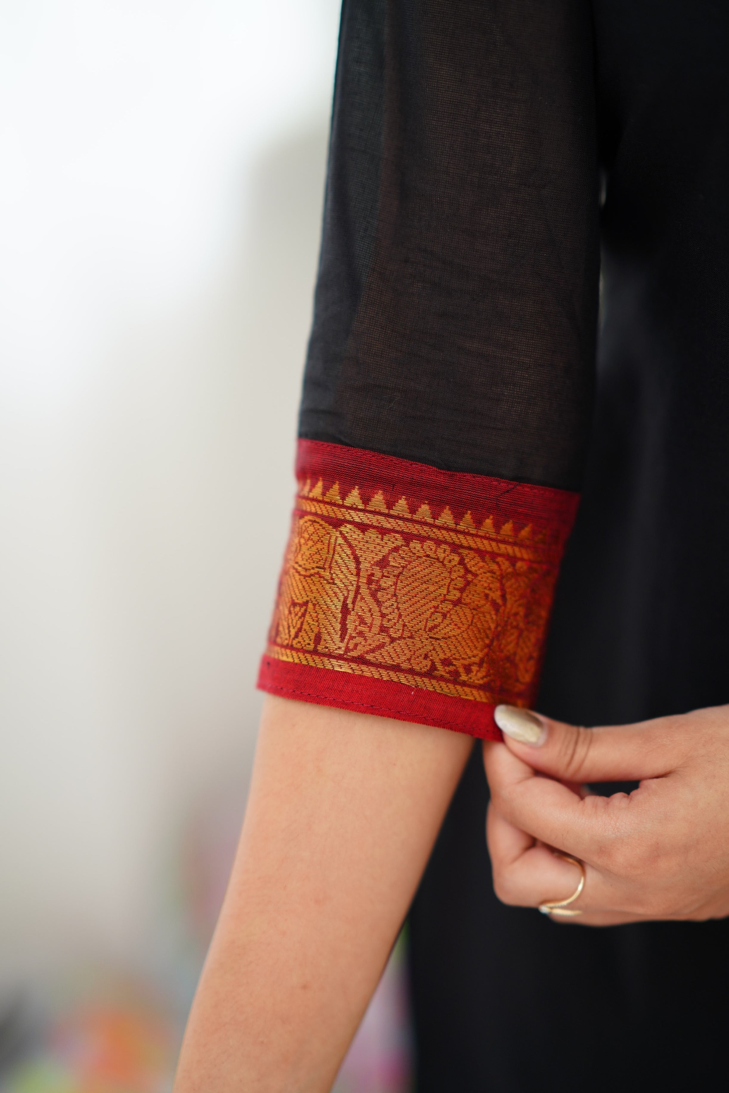 Meera Heavy Jequard Suit Set & Dupatta.