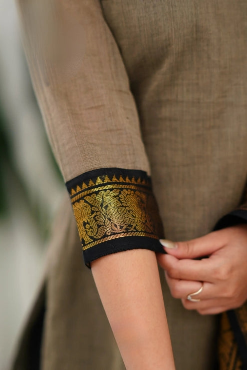 Meera Heavy Jequard Suit Set & Dupatta.