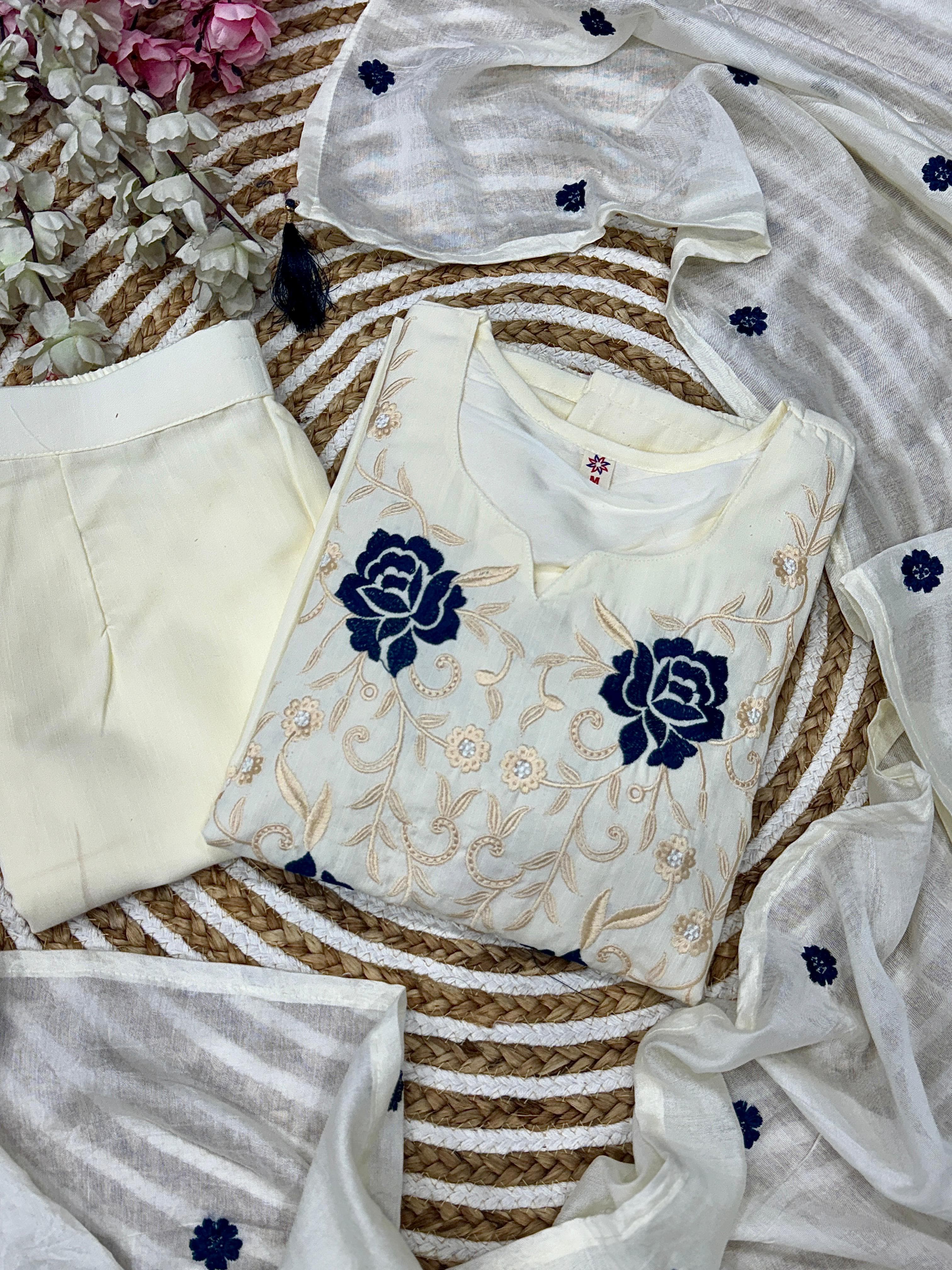 Etusha Heavy White Designer Suit Set & Dupatta.