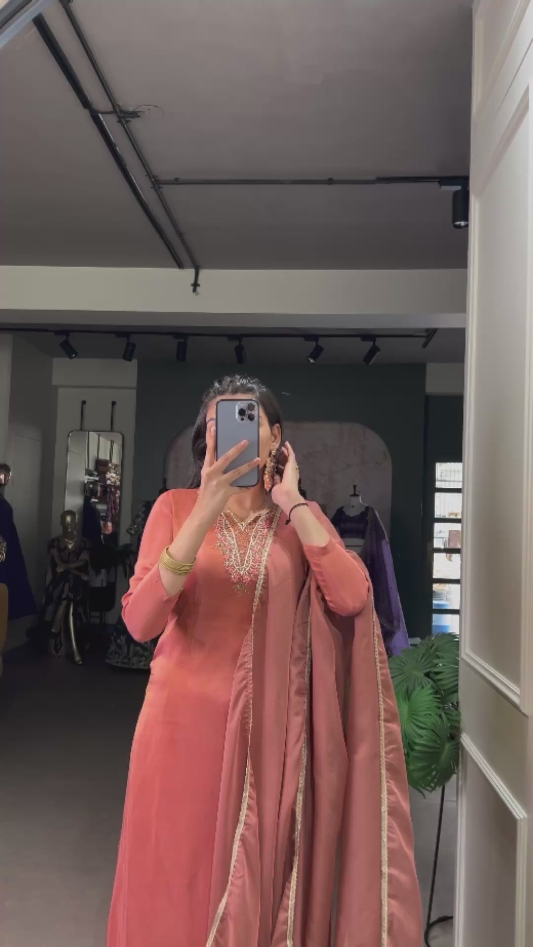 Kanthakala Crepe Silk Tissue Handwork Kurta Set with Organza Dupatta